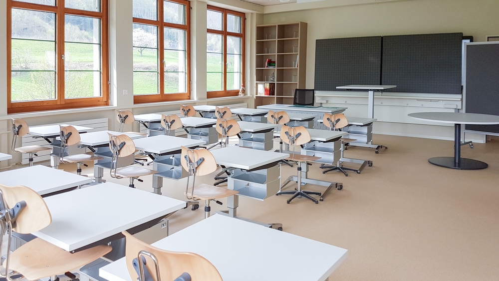 Schulmöbel Referenzen Schulraumaufteilung Unterterzen pädagogisch wertvolle Möbel in der Schweiz von L+S AG design + technics